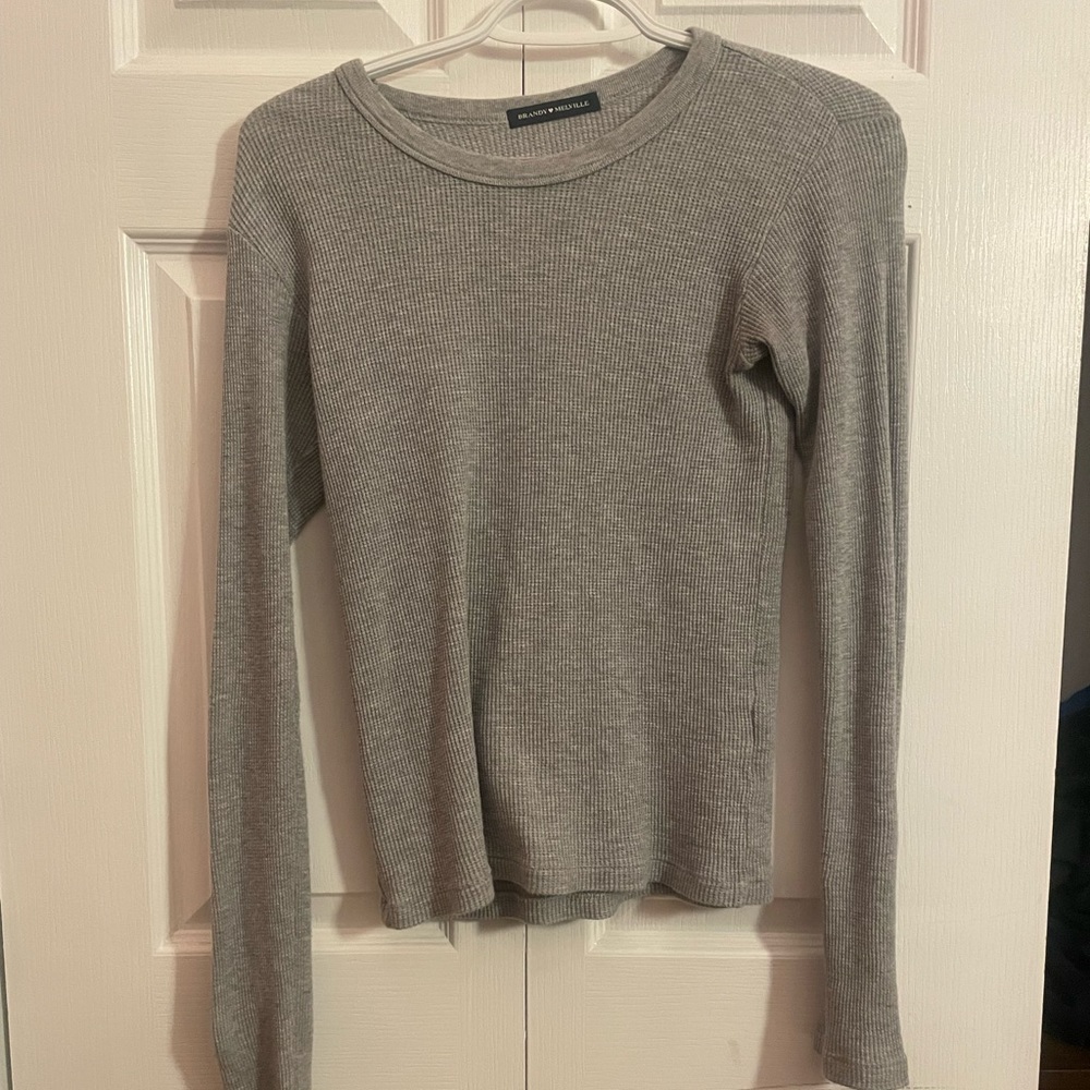 BRANDY MELVILLE longsleeve